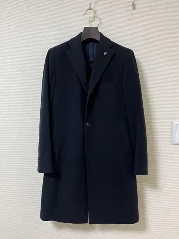 TAGLIATORE 체스터 코트 44