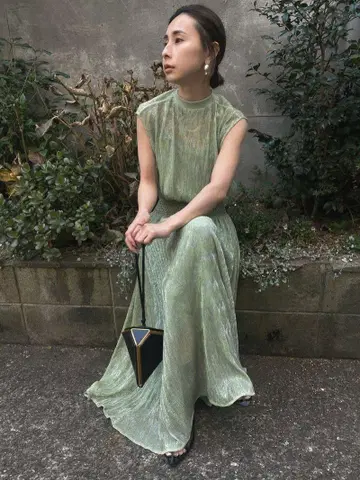 MEDI SMOCKING LAME DRESS ameri vintage
