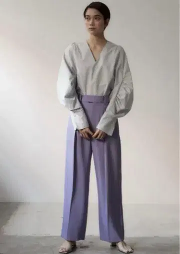 스터링 루어 개더 블라우스 새상품급