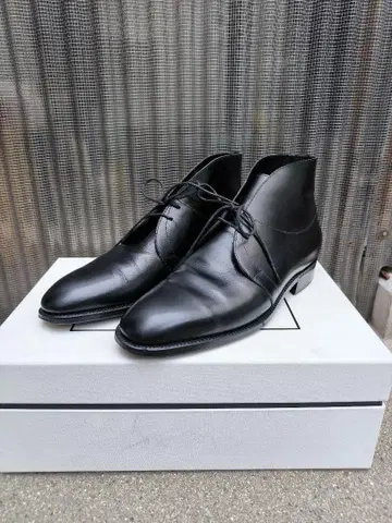 han shoemaker 처카 부츠