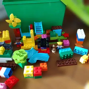 LEGO 블록 세트 미니 피규어 포함
