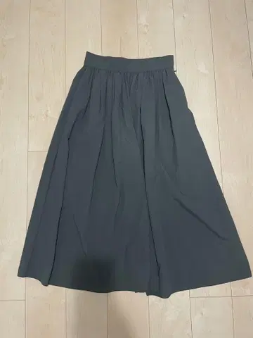 언크레이브 uncrave 플레어 스커트