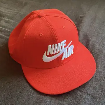 Nike air 캡 레드