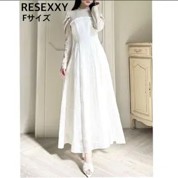 RESEXXY 체크 레이어드 플레어 원피스