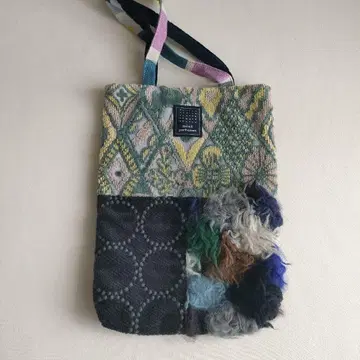 [한정판] 미나 페르호넨 이어지는 전시 도록 백