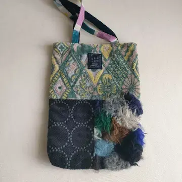 [한정판] 미나 페르호넨 이어지는 전시 도록 백