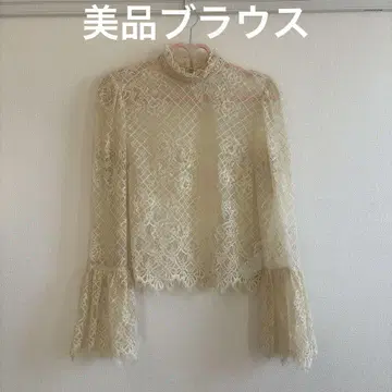 릴리브라운 레이스 블라우스 새상품급