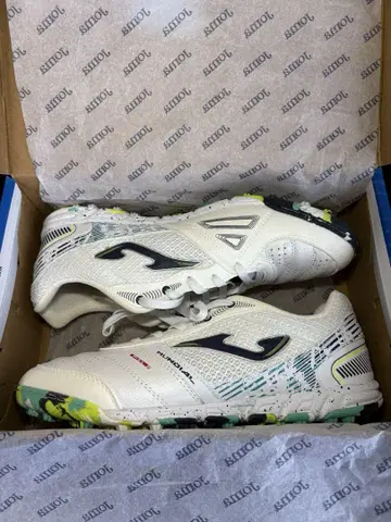 Joma Mundial 야외용 풋살화 화이트