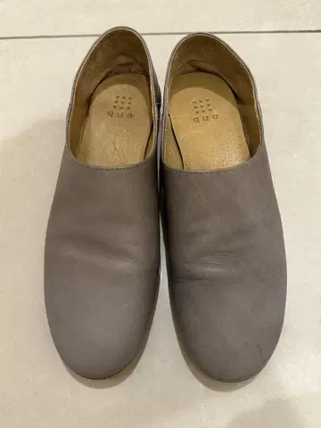 que shoes 플레인 그레이 가죽 슬립온 M 사이즈