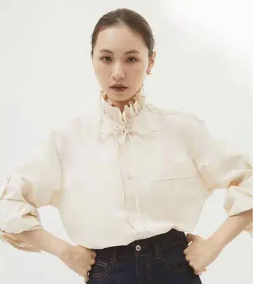 [ 미사용 새상품 ] RANDEBOO Choker wild shirt