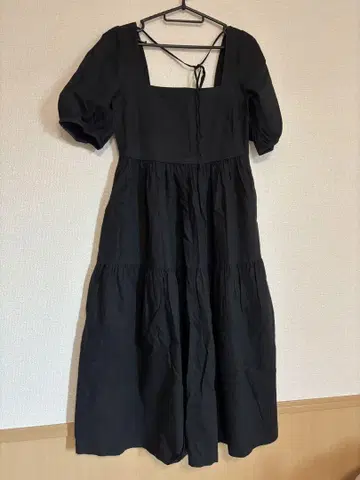 블랙 티어드 원피스 M 사이즈