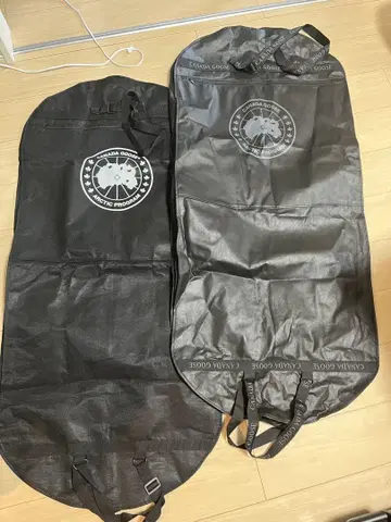 Canada Goose 가먼트 백 대형 블랙