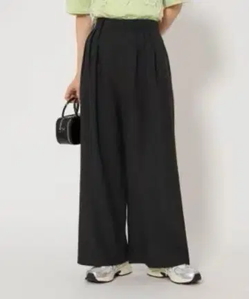 그린 레이블 릴랙싱 / 턱 와이드 팬츠 발수 / 블랙 M