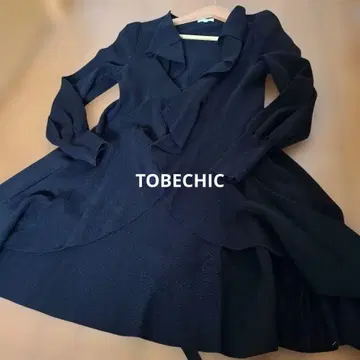 TO BE CHIC 블랙 프릴 자켓