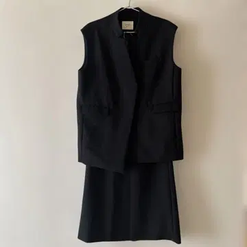 aym님 Ameri vintage 오토나 뮤즈 베스트 세트업 S