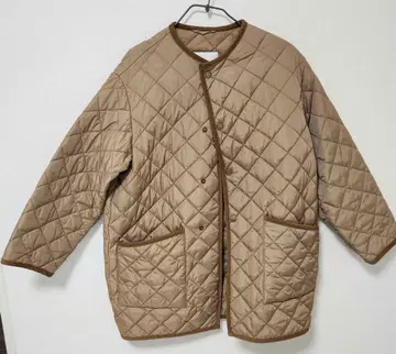 베이지 퀼팅 자켓 바버