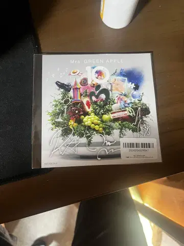 Mrs. GREEN APPLE 10 사인 포함