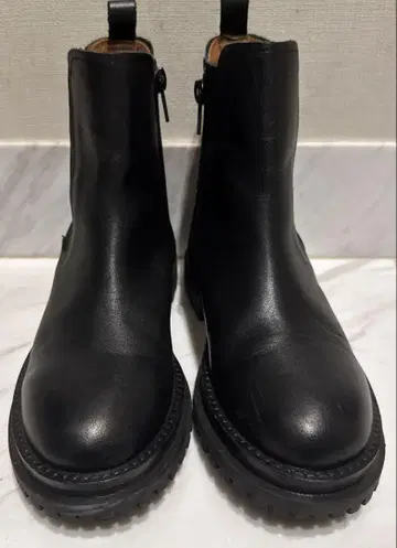 ZARA 블랙 가죽 사이드 고어 부츠