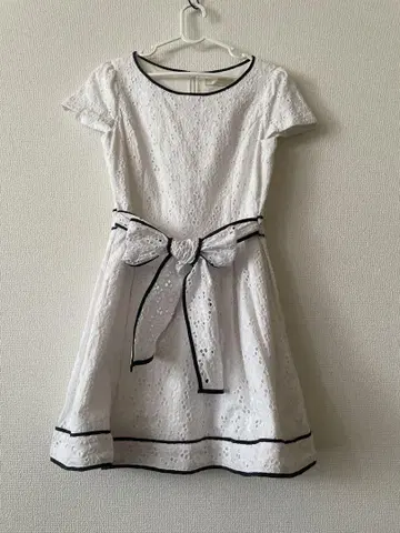 새상품급 미셸 마카롱 파이핑 원피스 화이트 M
