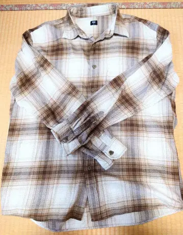 UNIQLO 브라운 계열 체크 무늬 긴팔 셔츠 XL