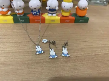 미피 목걸이와 귀걸이 세트