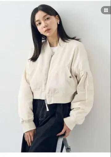 택 포함 새상품 리버서블 숏 MA-1 블루종 아이보리 여성용