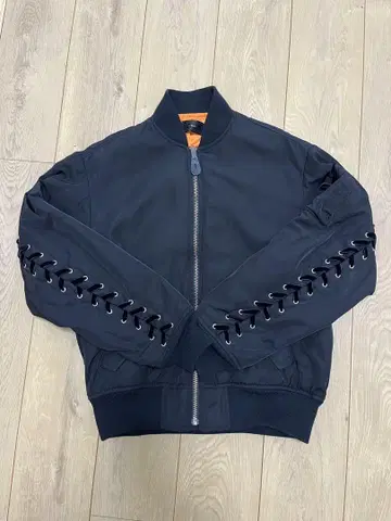 G.V.G.V. LACE UP MA-1 BLOUSON 블랙