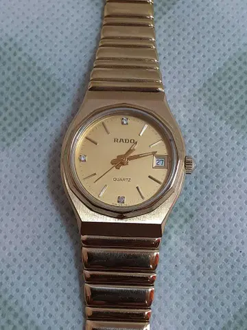 RADO 골드 쿼츠 손목시계 날짜 표시 포함