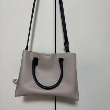 베이지 숄더백