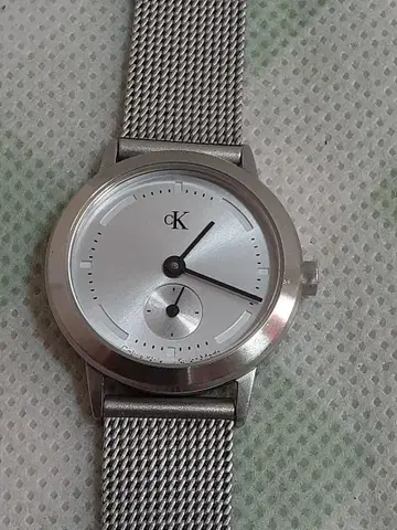 cK 실버 메쉬 손목시계