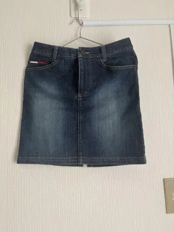 Tommy Hilfiger 다크 데님 미니 스커트
