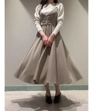 스나이델 플레어 볼륨 오버롤 스커트