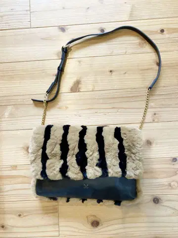 [미사용] 사자비 퍼와 가죽의 백