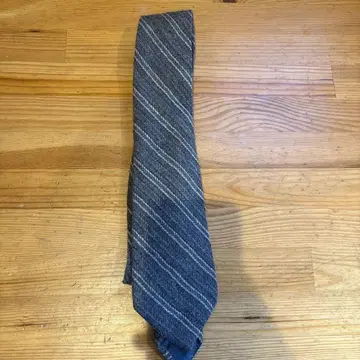 Ermenegildo Zegna 그레이 스트라이프 넥타이
