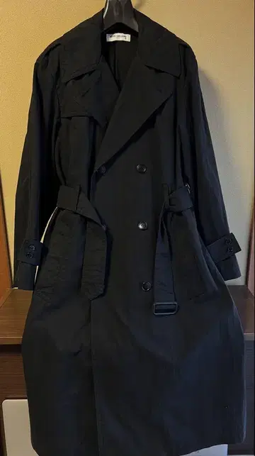 RUDE GALLERY 블랙 트렌치코트 더블 브레스트