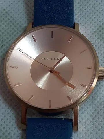 KLASSE 아날로그 손목시계 로즈 골드/파랑