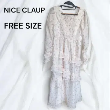 NICE CLAUP 프릴 꽃무늬 롱 원피스 FREE SIZE