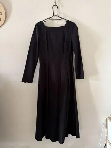 foufou THE DRESS #26 스퀘어 넥 드레스