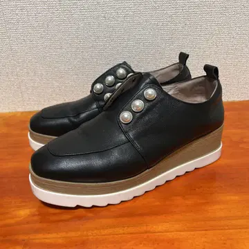 새상품급 스태커토 23.5cm 가죽 검정 블랙 로퍼
