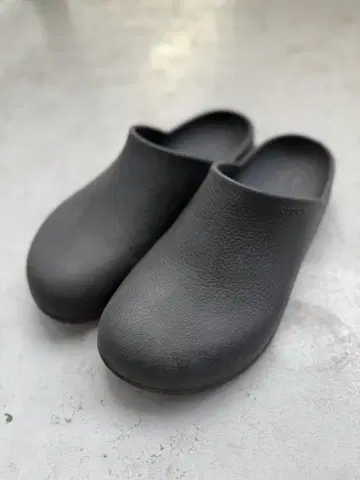 crocs 딜런 크로그 블랙
