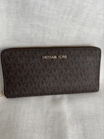 MICHAEL KORS 장지갑