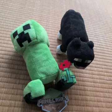 마인크래프트 봉제 인형 크리퍼와 검은 고양이