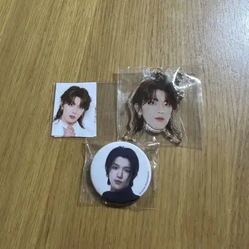 INI 타카츠카 히로무 캡슐 토이 얼굴 아크릴 키링 캔뱃지