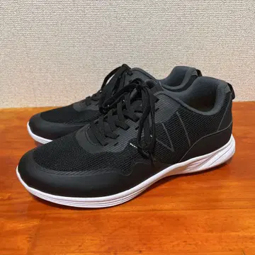 시착만 한 상품 바이오닉 스니커즈 25cm 블랙