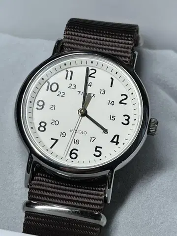 TIMEX Weekender 센트럴 파크 INDIGLO WR30 작동