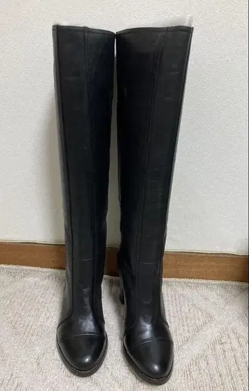 블랙 가죽 하이힐 롱 부츠