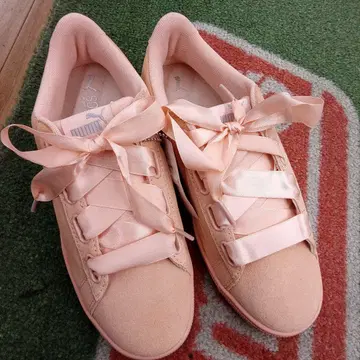 미사용 새상품 PUMA 핑크 오렌지 스니커즈 리본 포함 스웨이드