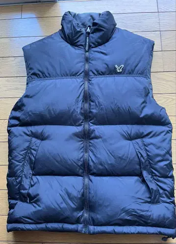 AMERICAN EAGLE 블랙 다운 베스트