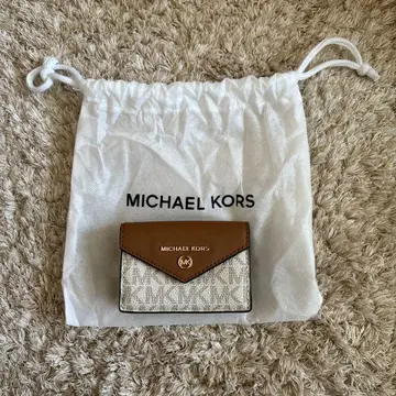 MICHAEL KORS 3단 폴더형 지갑 베이지/화이트
