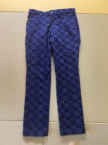 미사용품 라운드에서도 거리에서도 빛나는 멋진 팬츠